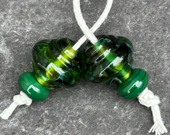 Amazonia ornate lampwork glass bead pair