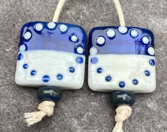 Mirror image square lampwork glass bead pair