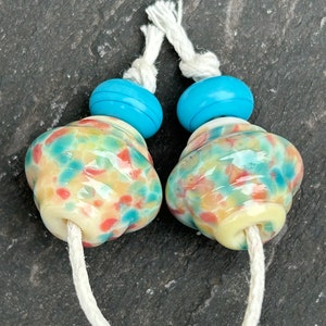 Confetti Cream ornate lampwork glass bead pair image 3