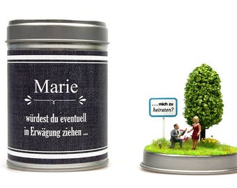 LA PROPOSITION DE MARIAGE peut être personnalisée à partir d'une boîte de conserve