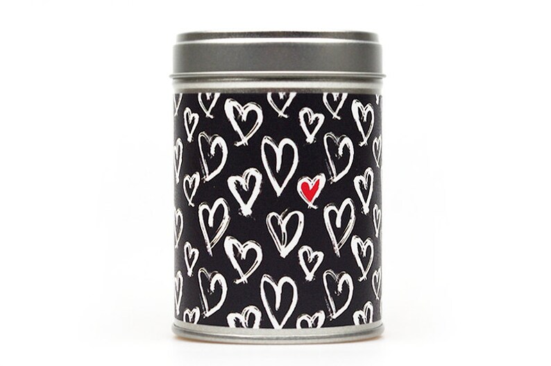 HEARTS Gift Tin image 3