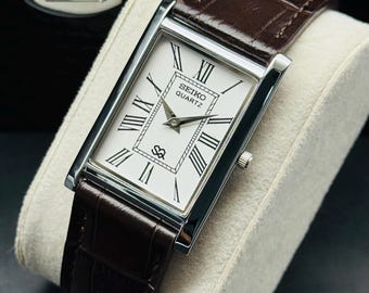 Vintage Seiko N 4N21 5250 White Dial Lady Quartz Watch Japan