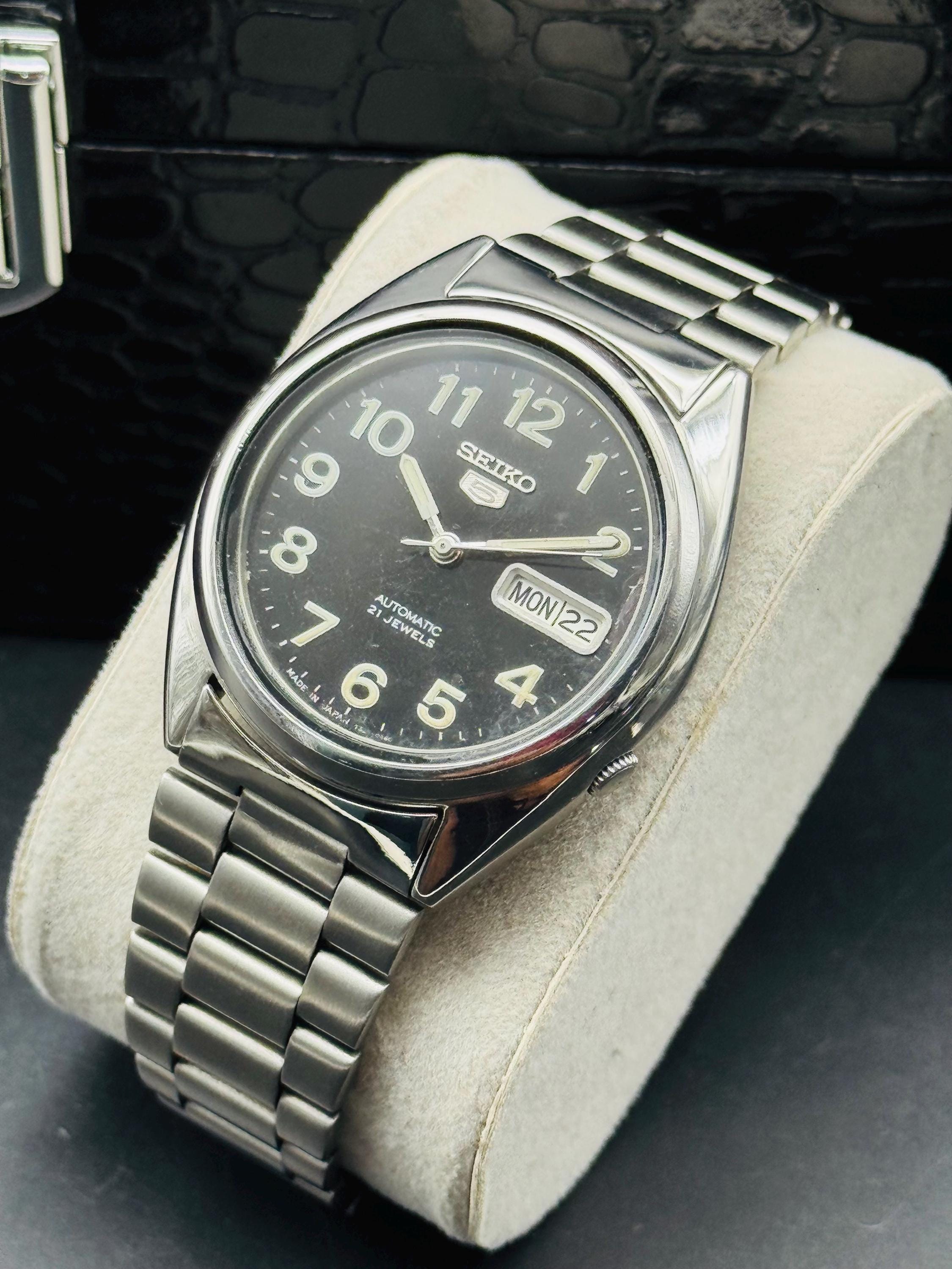 【美品】SEIKO 5 7S26-02T0 自動巻 21石 デイデイト 稼働 SEIKO5 セイコー デイデイト 21石 裏スケ 自動巻き 腕時計