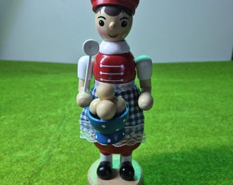 Smoking Lady 'Räucherfrau' Smoking Woman German Incense Smoker