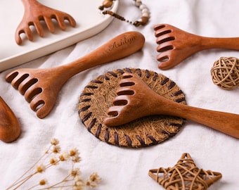 Personalized Sandalwood and Leather Scalp Massage Comb – Custom Engraved Gift for Mothers & Bridesmaids