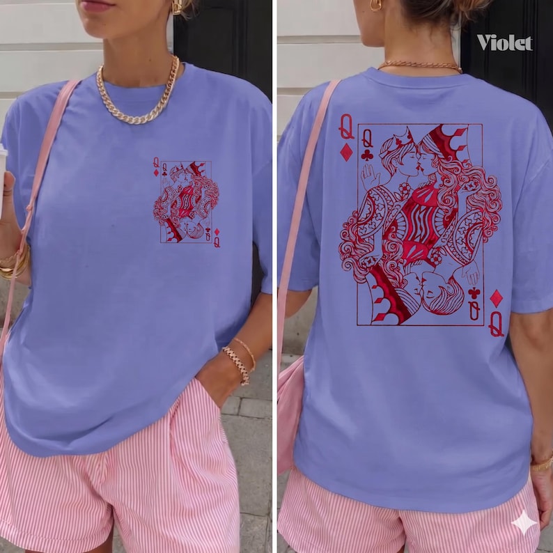 Lesbisk Pride Vintage-T-shirt Queer Estetiska Kläder Sapphic WLW T-shirt Subtil Lesbisk Pride-Gåva Retro Tarotstil Grafisk T-shirt Två Drottningar Violet