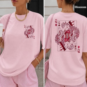 Lesbisk Pride Vintage-T-shirt Queer Estetiska Kläder Sapphic WLW T-shirt Subtil Lesbisk Pride-Gåva Retro Tarotstil Grafisk T-shirt Två Drottningar Blossom