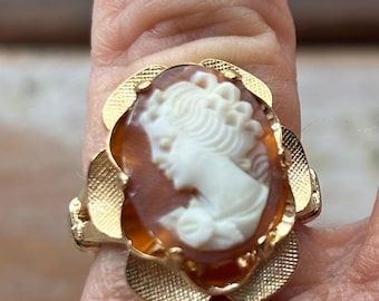 Vintage gold electroplated carved shell cameo