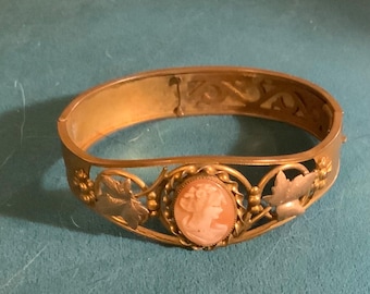 Victorian carved shell slide bracelet