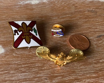 Coat of arms vintage metal enamel pins