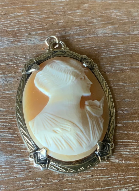 Art Deco Sterling silver cameo pendant