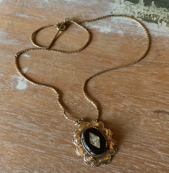 Edwardian gold plated necklace and black glass pe… - image 2