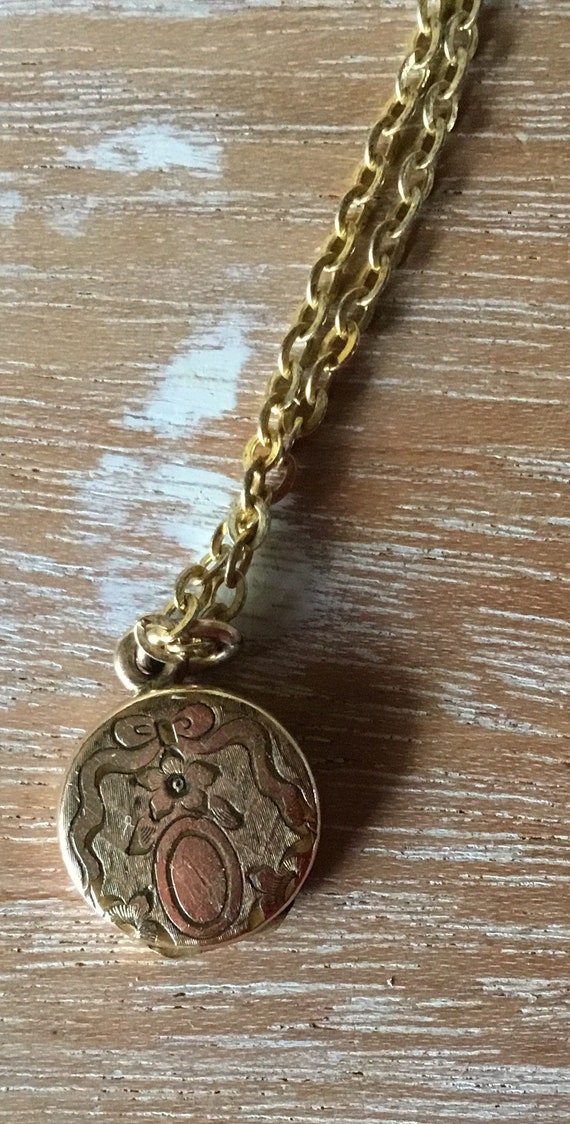 Victorian gold filled locket and chain - image 2