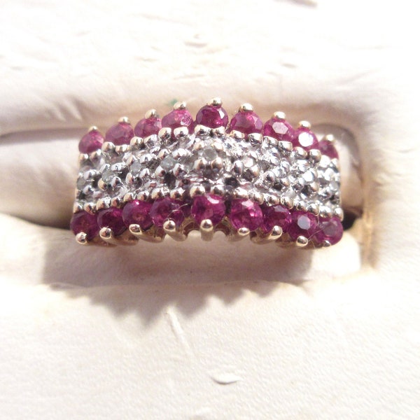 10K Solid Yellow Gold Diamond & Rubies Ring Size 6.25 Chevron Band 3.1 grams