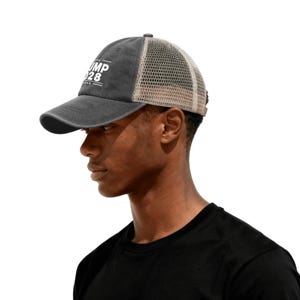 Gorra retro de malla vaquera de Trump 2028, gorra de béisbol de Donald Trump 2028, regalo patriótico del Partido Republicano, gorra para el sol de las elecciones estadounidenses de 2028, gorra vintage imagen 4