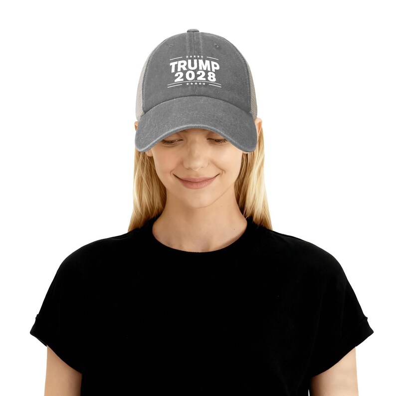 Gorra retro de malla vaquera de Trump 2028, gorra de béisbol de Donald Trump 2028, regalo patriótico del Partido Republicano, gorra para el sol de las elecciones estadounidenses de 2028, gorra vintage imagen 13
