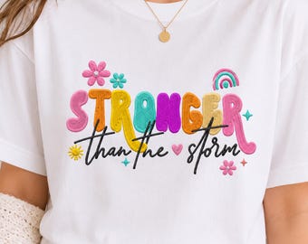 Borduurontwerp sterker dan de storm, inspirerend citaat borduurbestand, machineborduurpatroon regenboog bloemen, digitale download