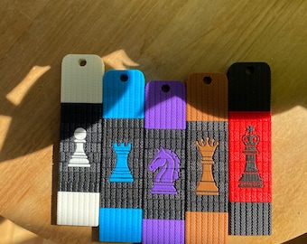 BJJ Schaak Sleutelhanger | 3D Geprinte BJJ Schaak Sleutelhanger | Cadeau voor Bandpromotie | Jiu Jitsu Schaak Cadeau | Wit Blauw Paars Bruin Zwart | BJJ Cadeau