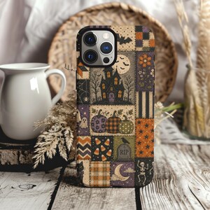 Etui na telefon z motywem Halloween Patchwork, etui z dynią w nawiedzonym domu, etui z kołdrą w stylu vintage, etui z motywem ducha czarnego kota na iPhone'a i Samsunga
