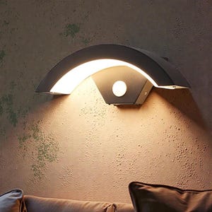 Vägglampa för utomhusbruk, rörelsesensor, vattentät, modern, LED-verandalampa, trädgård, uteplatsbelysning, inflyttningspresent, vår, sommar, USA, Storbritannien, Kanada