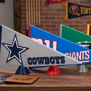 3D Printed Football Pennant Flags – Desk Decor for Football Fans – Choose Your Team