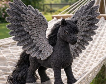 Padrão de crochê de Pégaso, Amigurumi de Cavalo Alado, Brinquedo de Pelúcia em PDF (Download Digital)