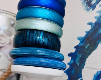 Set van 7 acrylblauwe en aquablauwe armbanden