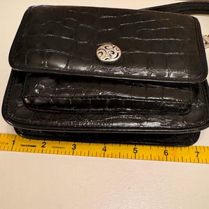 Brighton vintage zwarte mini schoudertas met krokodillenreliëf afbeelding 15