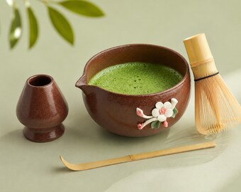 Handgemaakte bloemen keramische matcha set, 4-delige matcha latte kit met kom gardehouder scoop, bruidsmeisje zelfzorgcadeau