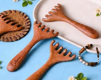 Peine de masaje de cuero cabelludo de sándalo personalizado con estuche de cuero, regalo grabado personalizado para madres y damas de honor.