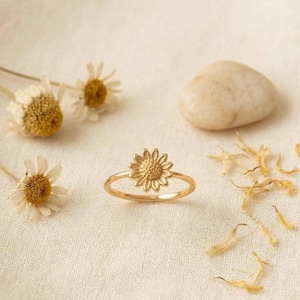 Minimalistisk guld solrosring, läcker blommig ring, vardagssmycken, present till henne