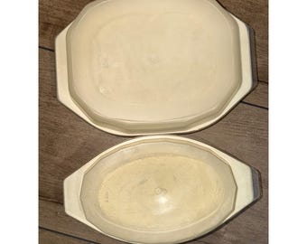 Juego de 2 cazuelas Tupperware Ultra 21 con tapa, color crema (1647-1648).
