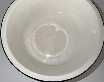 Vintage White Enamelware Mixing Bowl Black Rim Farmhouse Kitchen Decor 10 inch