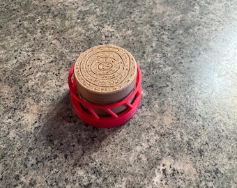 1/64 Scale Round Bale Feeder with bale