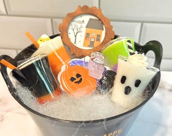 Mini Halloween 1:3 Scale Decor Sets for 14-18 inch dolls BJD Doll Trick or Treat Holiday Diorama Ghost Candy Corn Cocoa Potion Punch