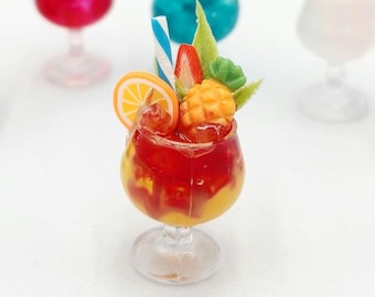 1:6 Scale Tropical Cocktail Drink, Resin Miniature Drinkware, BJD Doll Accessory