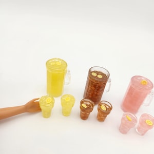1:6 Scale Pitcher of Iced Tea or Lemonade with 2 glasses for 11 inch fashion dolls, BJD Dolls (Ready to Ship) image 2