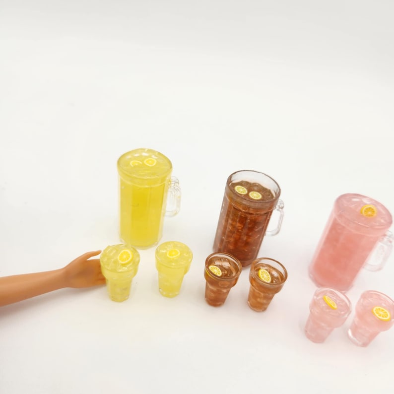 1:6 Scale Pitcher of Iced Tea or Lemonade with 2 glasses for 11 inch fashion dolls, BJD Dolls (Ready to Ship) image 2