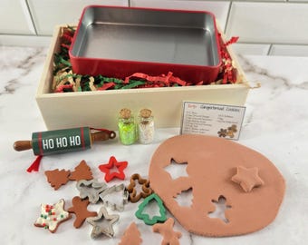 Mini Gingerbread Baking Set 1:3 Scale Holiday Cookie Bake for 14-18 inch dolls BJD doll Christmas Cookie Kitchen Dollhouse diorama