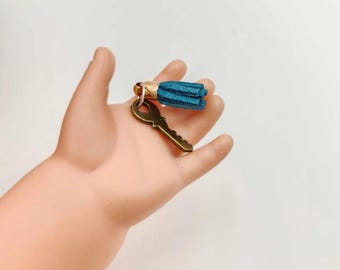 Mini keychain with tassle for 14 to 18 inch dolls