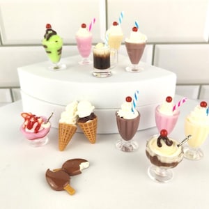 1:6 Scale Ice Cream Shakes , Root Beer Float, Chocolate Sundae for 11 inch doll, BJD Doll