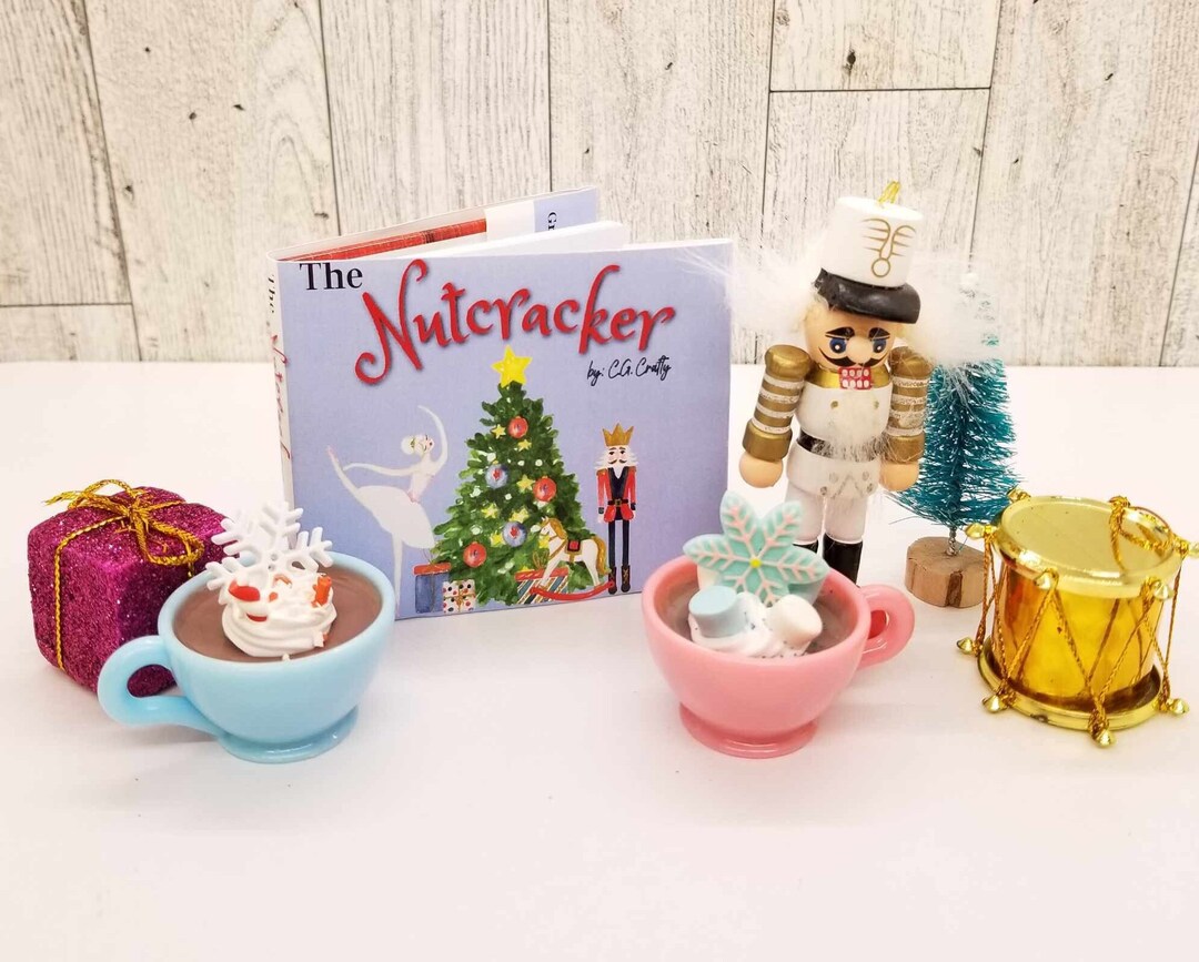 13 Scale Nutcracker Theme Christmas/holiday Hot Cocoa Gift Set for 18