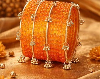 Conjunto de brazaletes de cristal con cascabeles de Cachemira para mujeres y niñas / Última joyería tradicional para fiestas y bodas. Color naranja brillante.