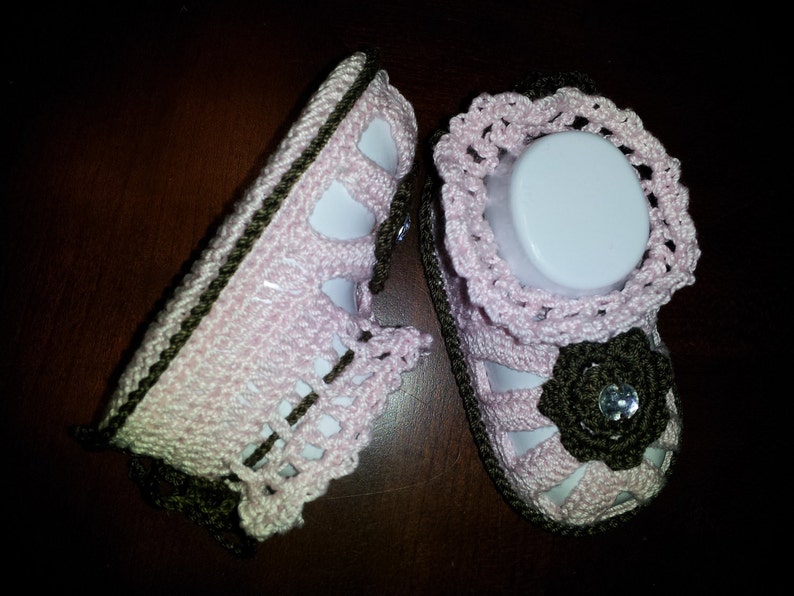 Pink and brown Baby Girl cotton sandals, socks, booties, crib shoes 3-6 months baby shower gift image 4