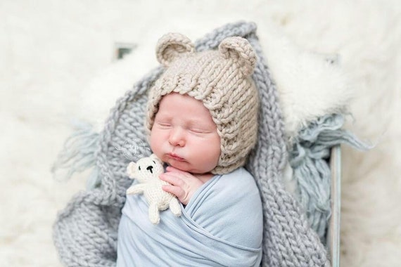 Photo prop. Ready to ship Newborn girl bear bonnet. Pink bear hat. newborn girl prop newborn girl hat