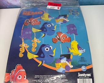 Kit de manualidades para adornos navideños de Buscando a Nemo con apliques de fieltro, marca Janlynn, nuevo, sin usar, 2007.