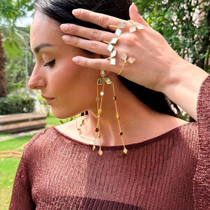 Mirror detailed handcrafted brass cuff
Lightweight statement hand harness jewelry