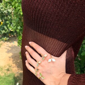 Bridal boho palm cuff bracelet
Trendy geometric brass jewelry accessory