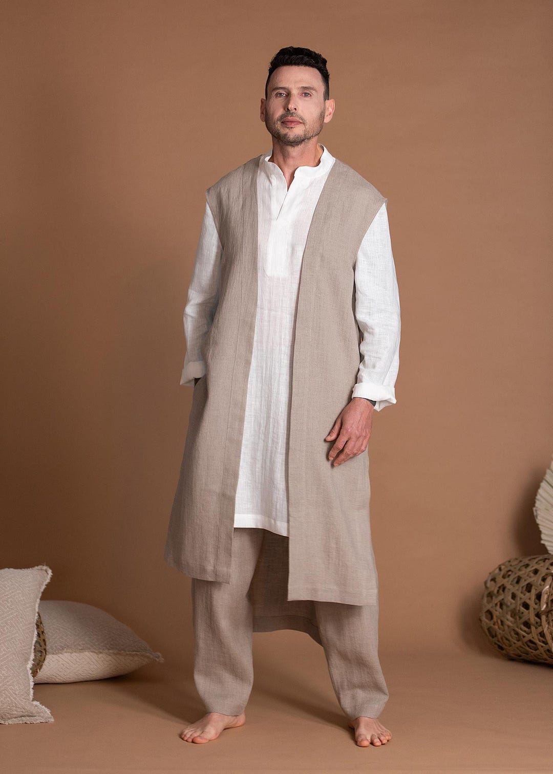 【HYKE】LINEN LONG VEST(BEIGE) size 2 Long Linen Vest for Men, Sleeveless Flax Jacket | Alternative