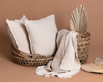 Textured Linen Throw With Frayed Edges In Natural and Ivory Color